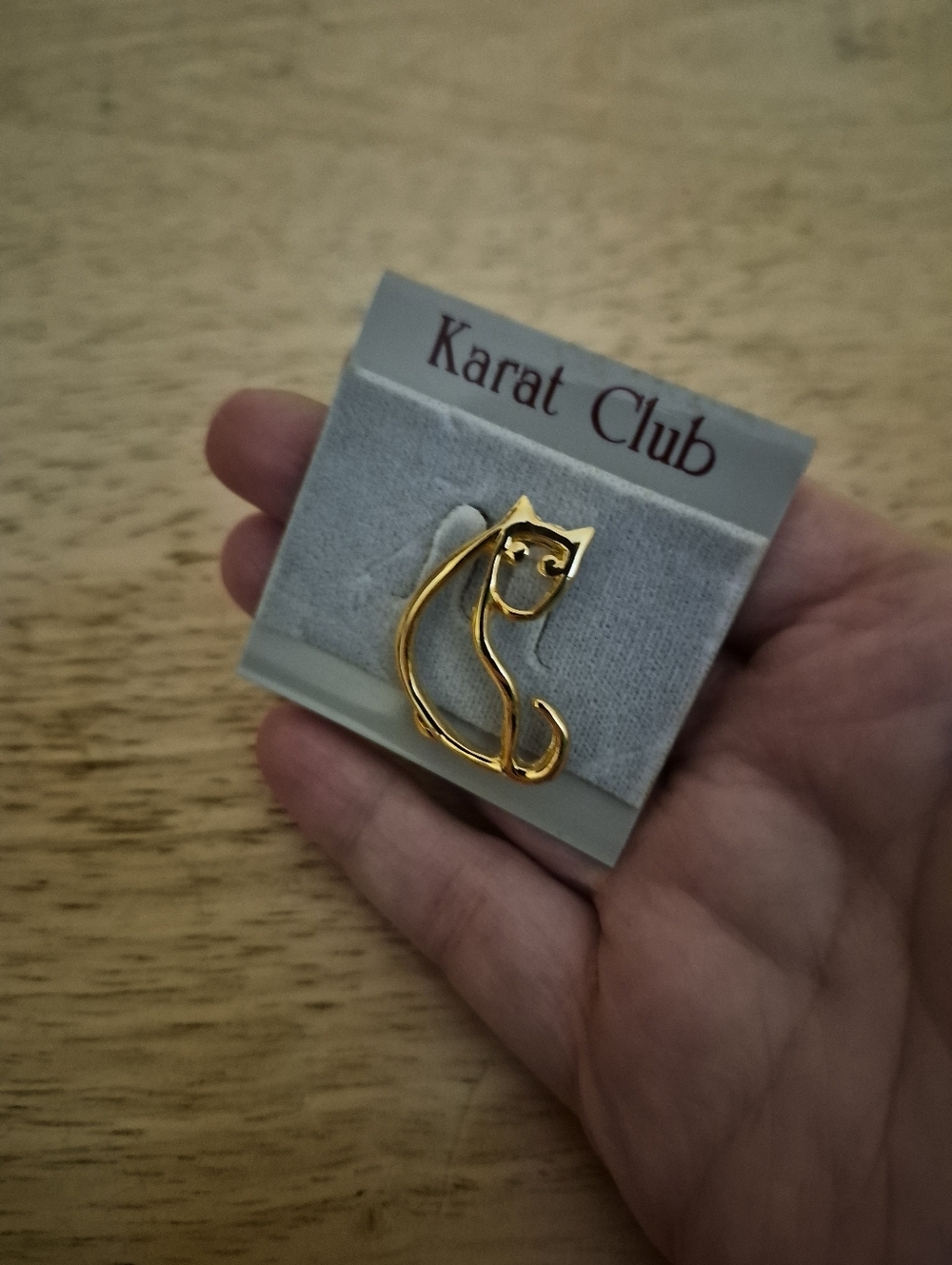 Vintage Karat Club Gold Tone Cat Pin